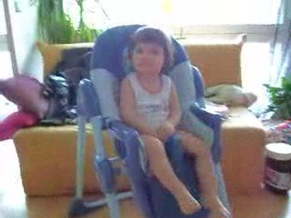 lea chaise 19 mois
