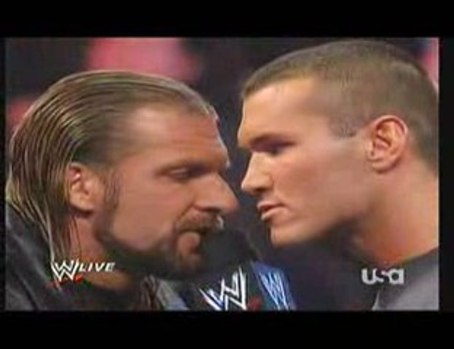 WWE Raw 3/2/09 - Triple H And Randy Orton 2/2