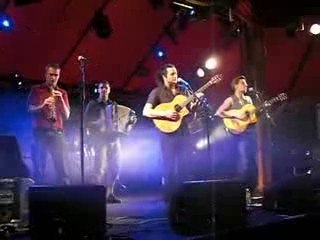 Les Yeux d'la Tête - Un peu trop (showcase TRACE 21/03/09)