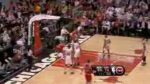 NBA Derrick Rose throws a brilliant alley-oop pass. Tyrus Th