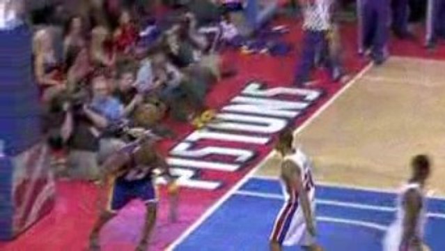 NBA Kobe Bryant had 30 points, eight rebounds and seven assi