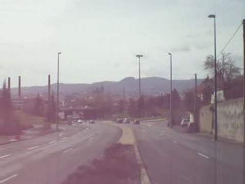 Clermont-Ferrand: Panoramique vu de la rue sous-les-vignes