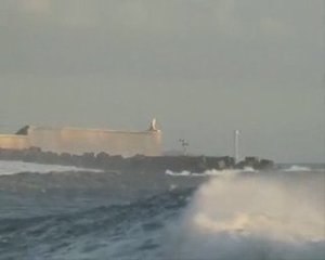Grande tempête  vagues géantes - Laurent Courier Cap Astro