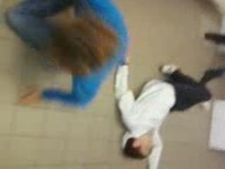 catch dans les vestiaires du clg aristide briand