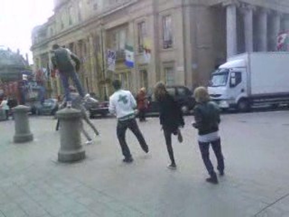 danse avec inconnus dans londres