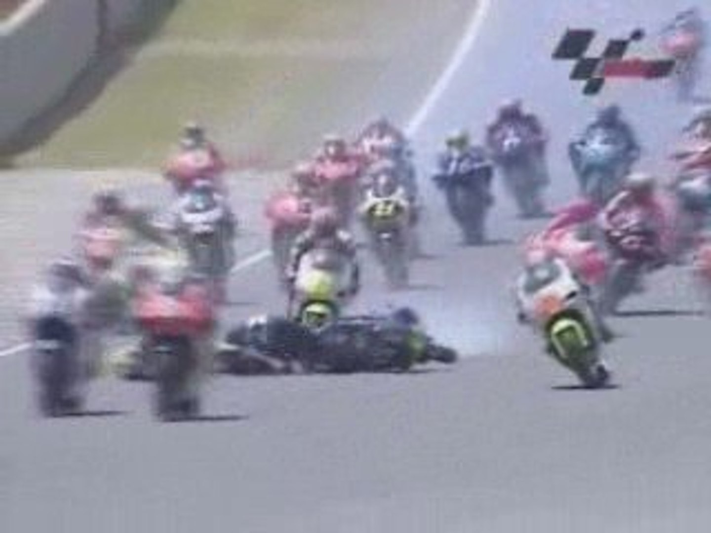 Compilations Crash motos GP - Vidéo Dailymotion