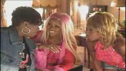 Lil' Kim - The Notorious Queen Bee is back
