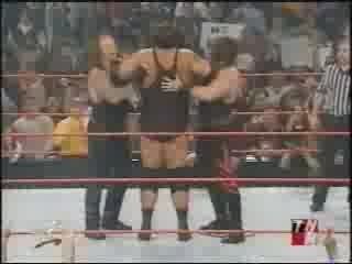 Kane & Undertaker Chokeslam Big Show