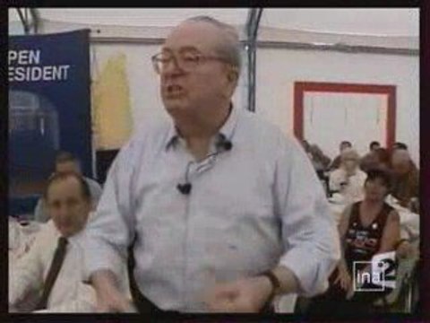 Propagande et manipulation : le charisme politique 08