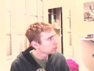 Wiwi égratigne "L'ennemi dans la glace"