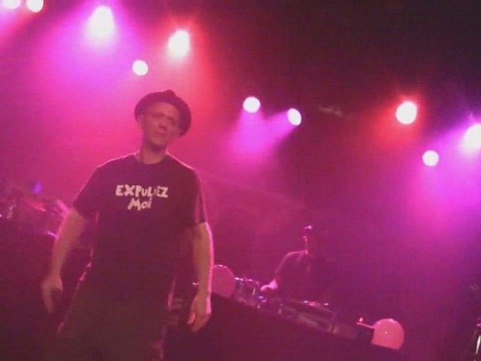 Oai Star-Comme Un Fumigene-Portail