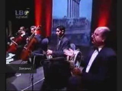 Sabah Fakhri chante Foug il Nakhal à Las Vegas