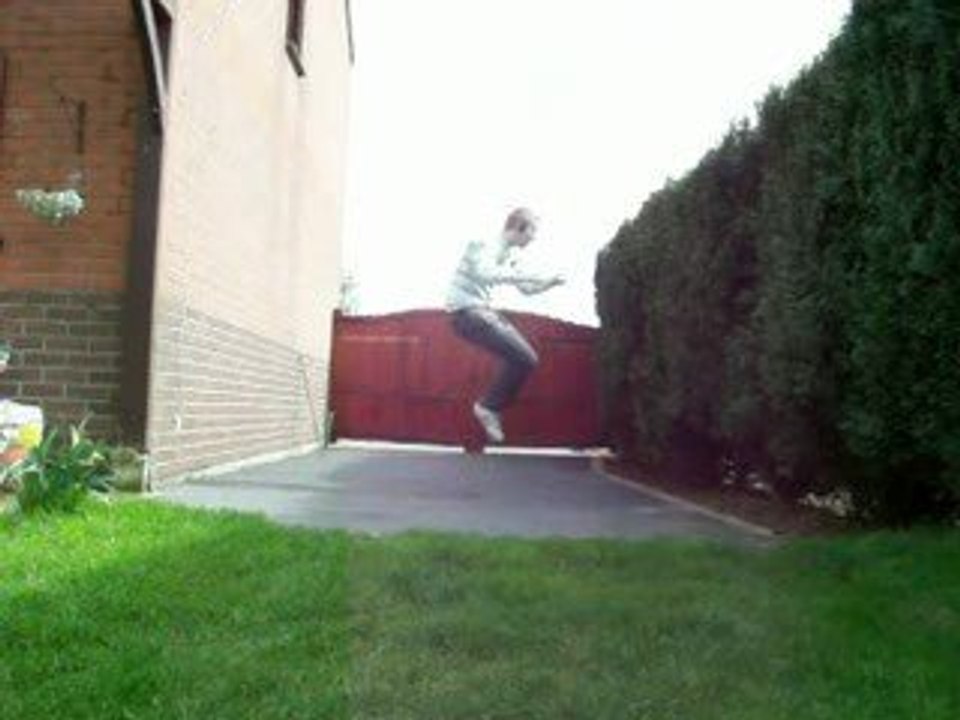 Hardjump new style & hakken by MasTeR jUmPeuR the back