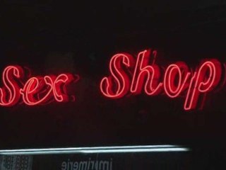 Pas de honte à aller au sex shop ! lol