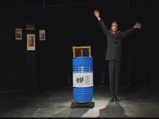 Elf la pompe Afrique, extrait du spectacle de N. Lambert