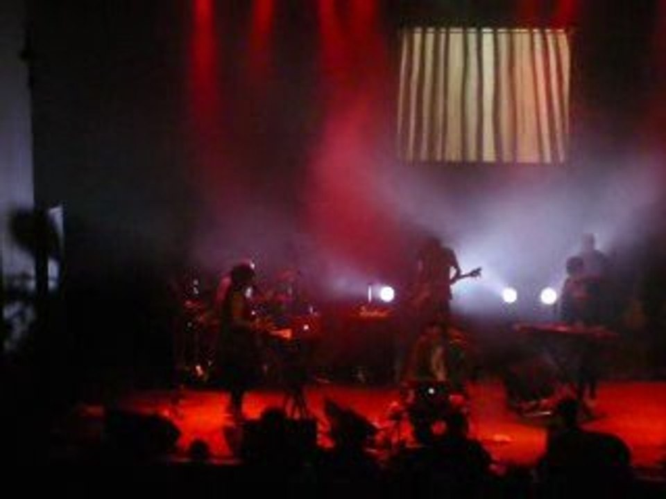 Cirkus Feat. Neneh Cherry Live @ Bordeaux 25.03.2009 Grid...
