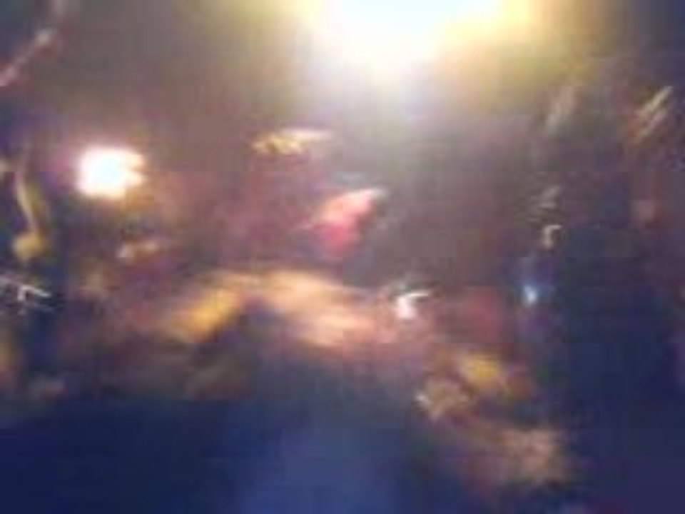 An Cafe Elysée Montmartre Miku et son marteau XD