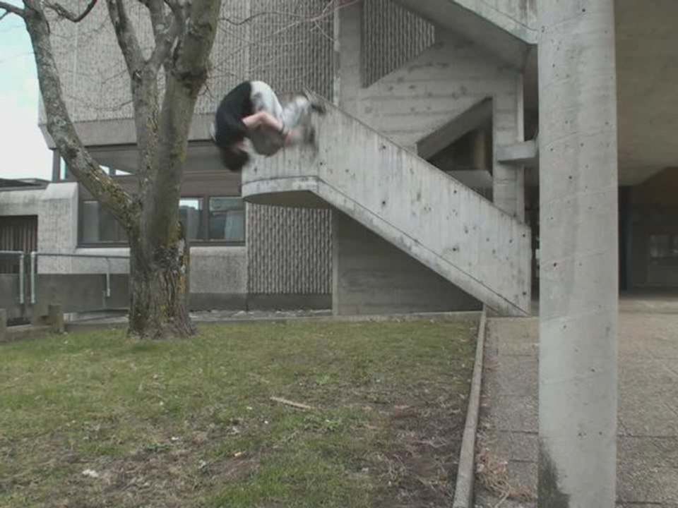 Wall Frontflip
