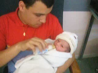 1er bib de mathis avec son papa