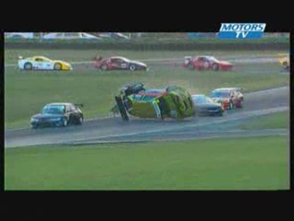 Crash spectaculaire
