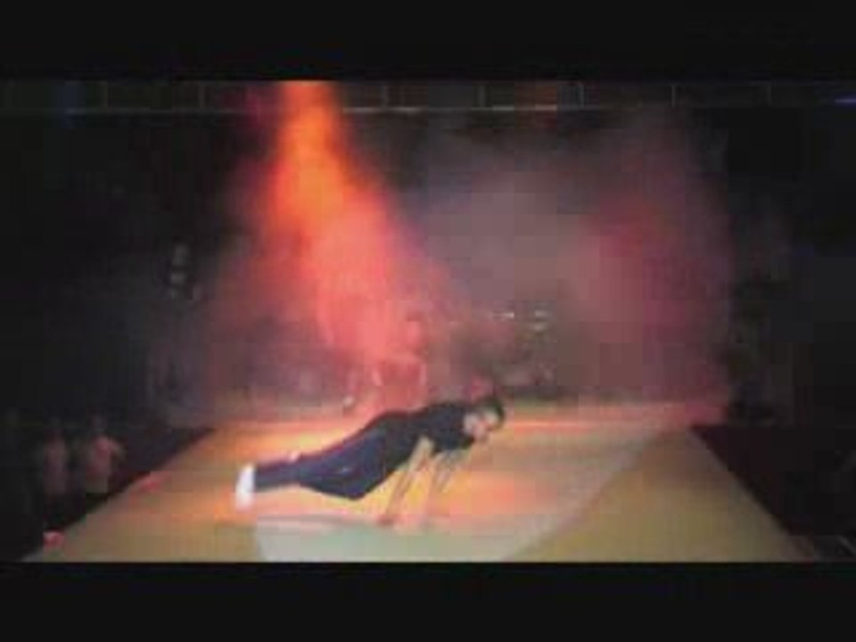 Hip hop démo lors du défilé de Pierrelatte