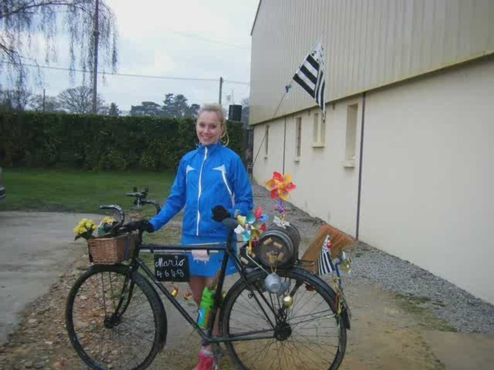 tour pédestre de rennes 2è partie avec mario et son  p vélo.