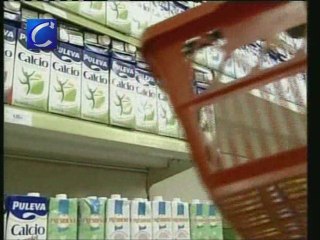 Los precios caen un 0,1% en marzo y España entra en deflaci