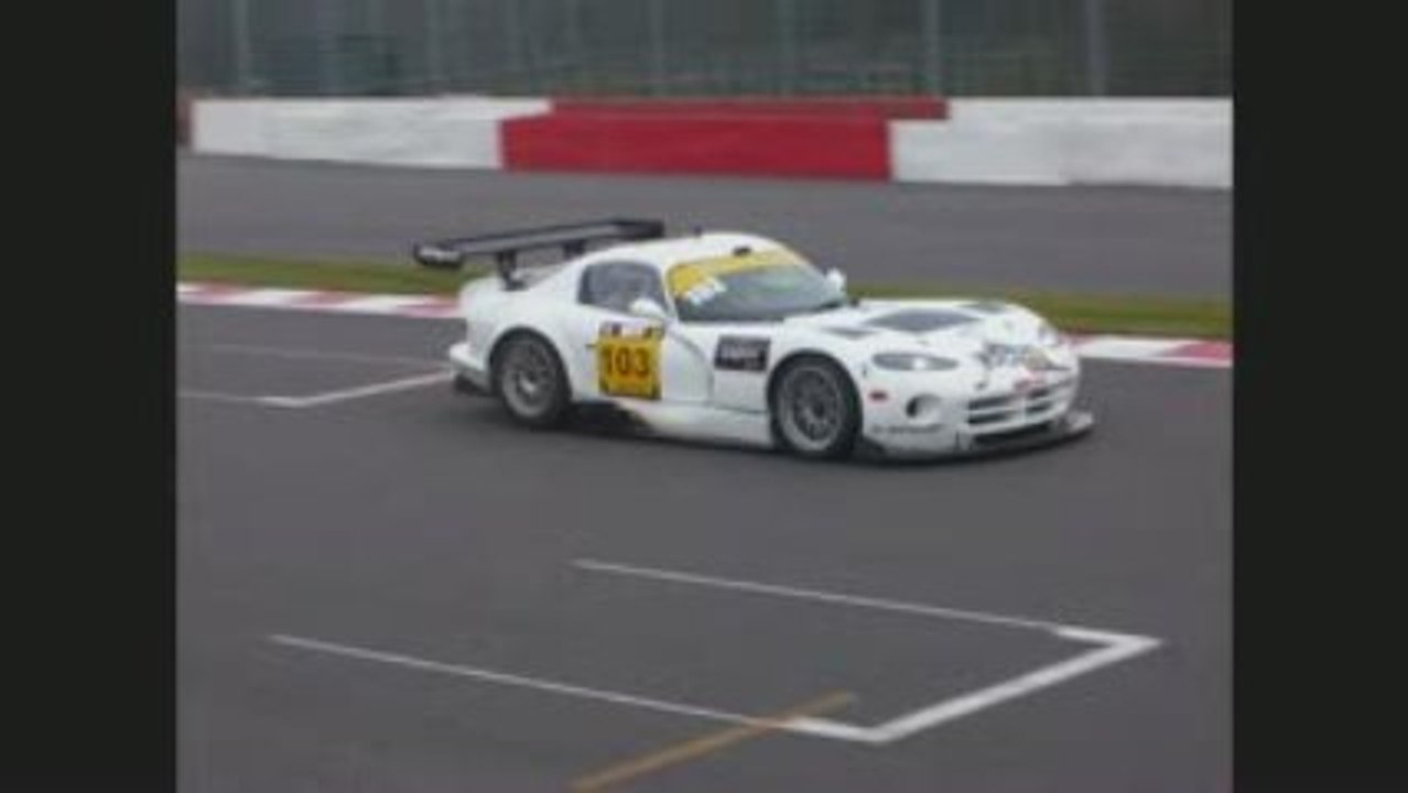 Chrysler Viper GTS-R