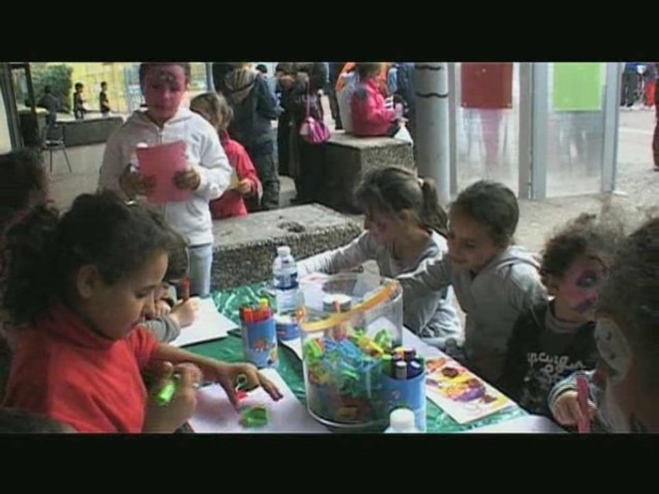 Santoro à la rencontre des jeunes de La Courneuve