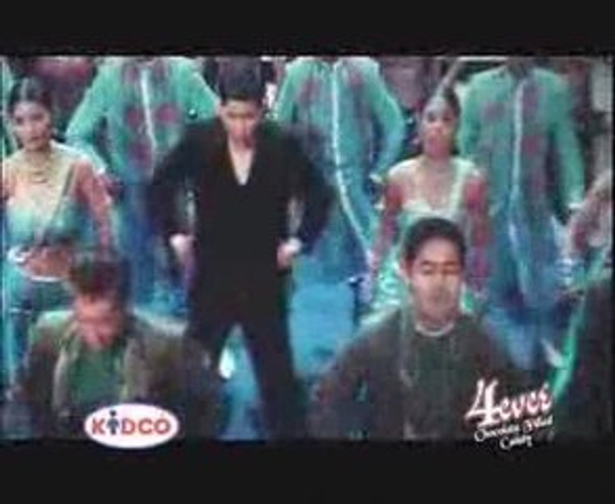 Chand Sa Roshan Chehra - Doli leke ayan hain