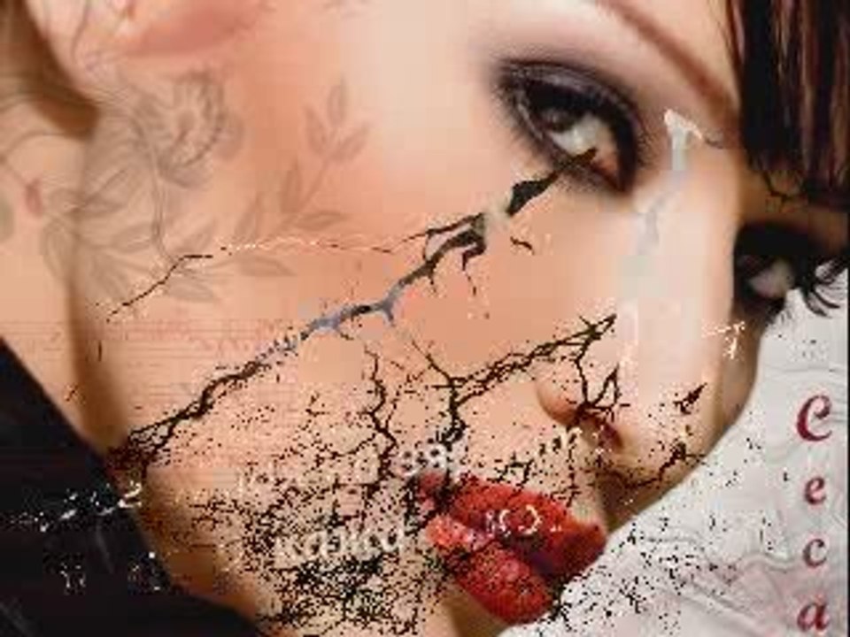 °•°  Pazi S kim Spavas - Ceca (bg prevod)