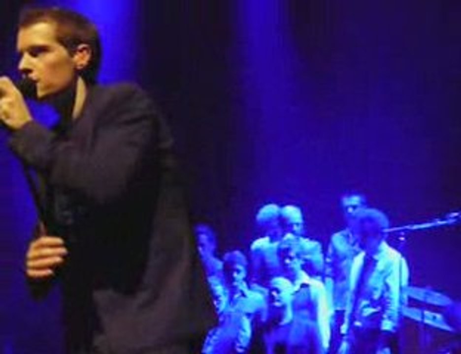 Bénabar - La berceuse - version "a cappella" - Bruxelles