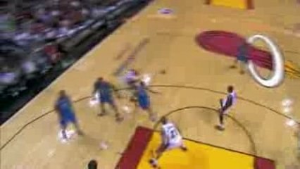 NBA D-Wade steals the ball and creates the give and go with