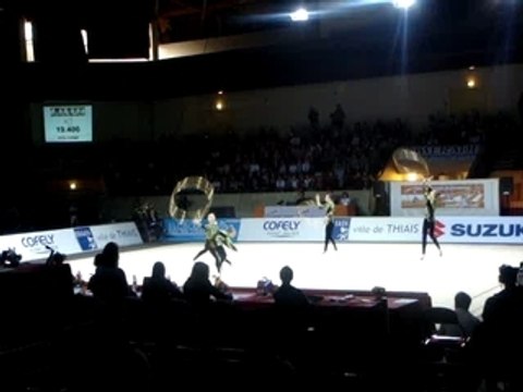 GR Thiais-Ensemble Ukraine 5cerceaux