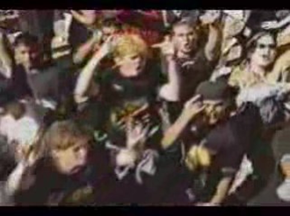 Slaves On Dope - Pushing Me Live Ozzfest