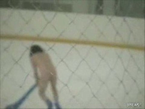 Régis fait du Hockey [fun +chute]