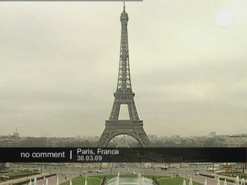 La Tour Eiffel s'offre une nouvelle peau