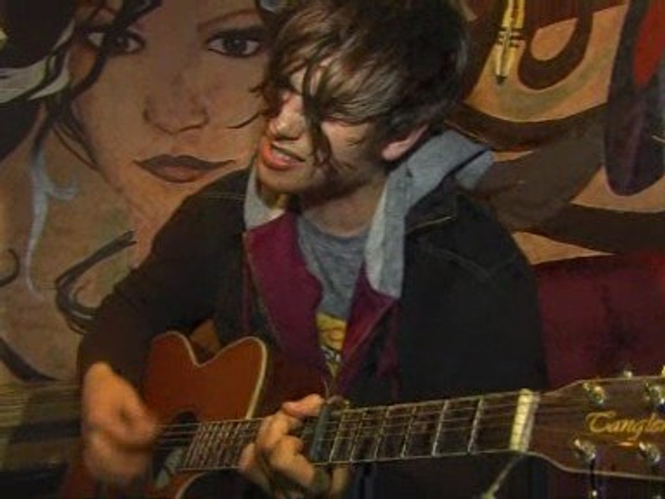 Twilight musician Bobby Long debut single out