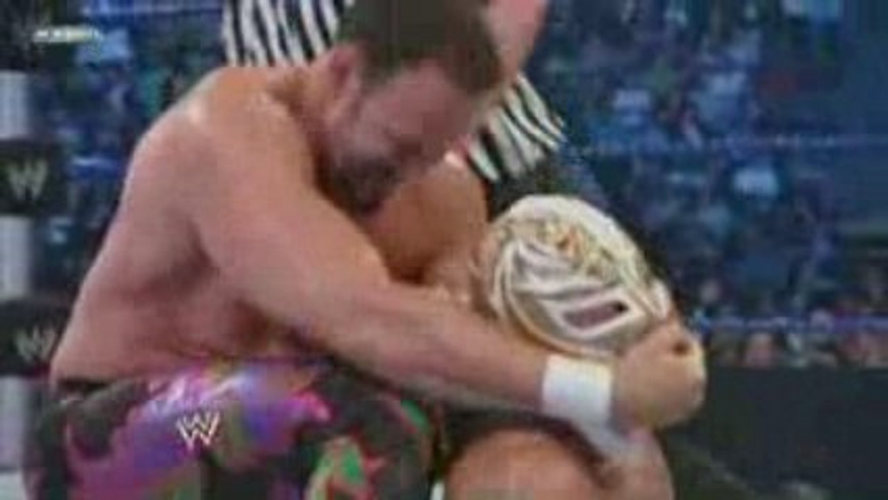Rey Mysterio vs Chavo Guerrero 27.3.09