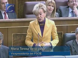 Sáenz de Santamaría reclama medidas para apoyar a los autóno