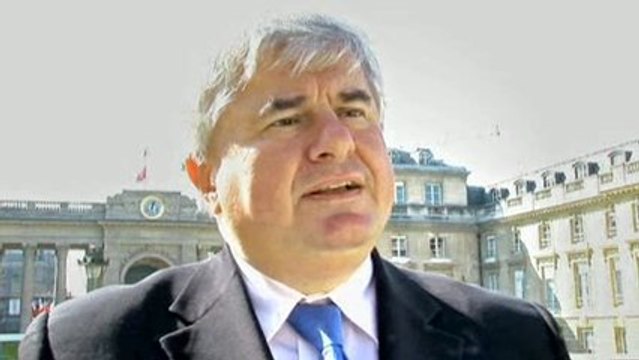 Assises de l'Outre-mer : itw d'Eric Raoult