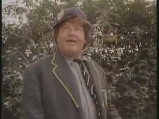 Benny Hill - Le Sale Gosse - Terrible Kid