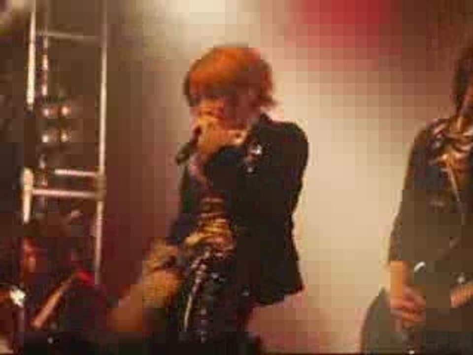 An Cafe @ Elysee Montmartre 05