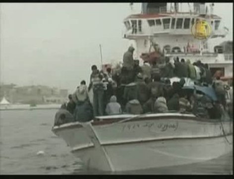Hundreds Feared Dead as Boats Capsize