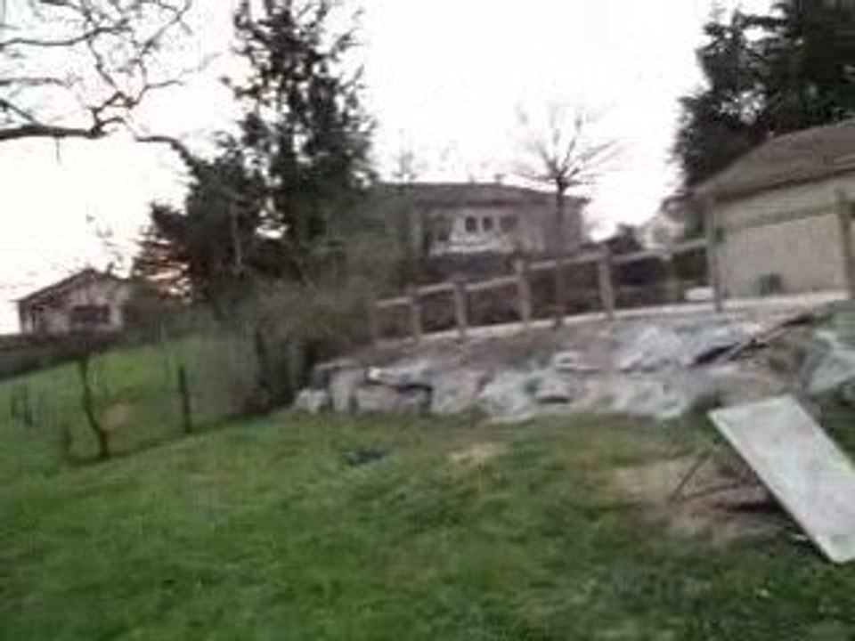 inferno st brushless joli peti saut