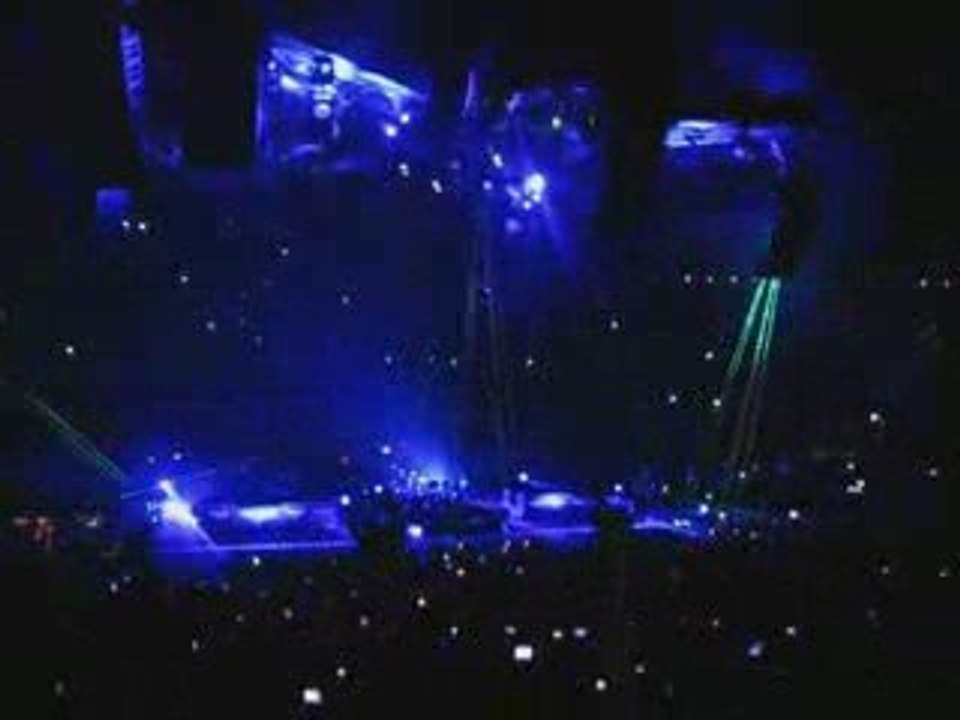 Metallica - intro (live) paris