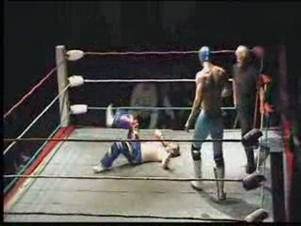 Deano v Oblivian Nick Aldis (Brutus Magnus) may 2008