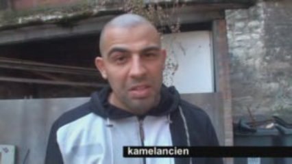 aux pays des droits de l'homme? et paro! explication.