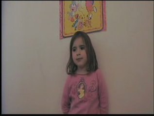 01/04/09 Sara compose et chante...