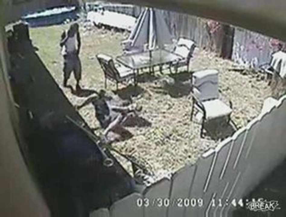 Régis ouvre sa porte [choc]